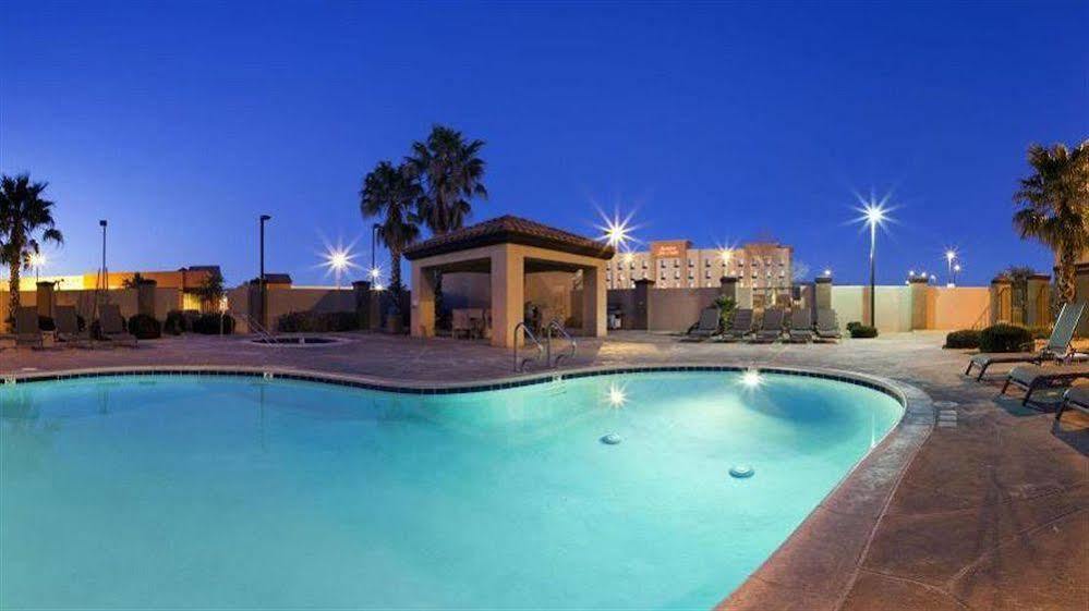 Holiday Inn Express Hotel & Suites Barstow By Ihg Exterior foto